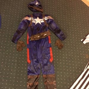 Disney Deluxe Captain America costume size 6/7